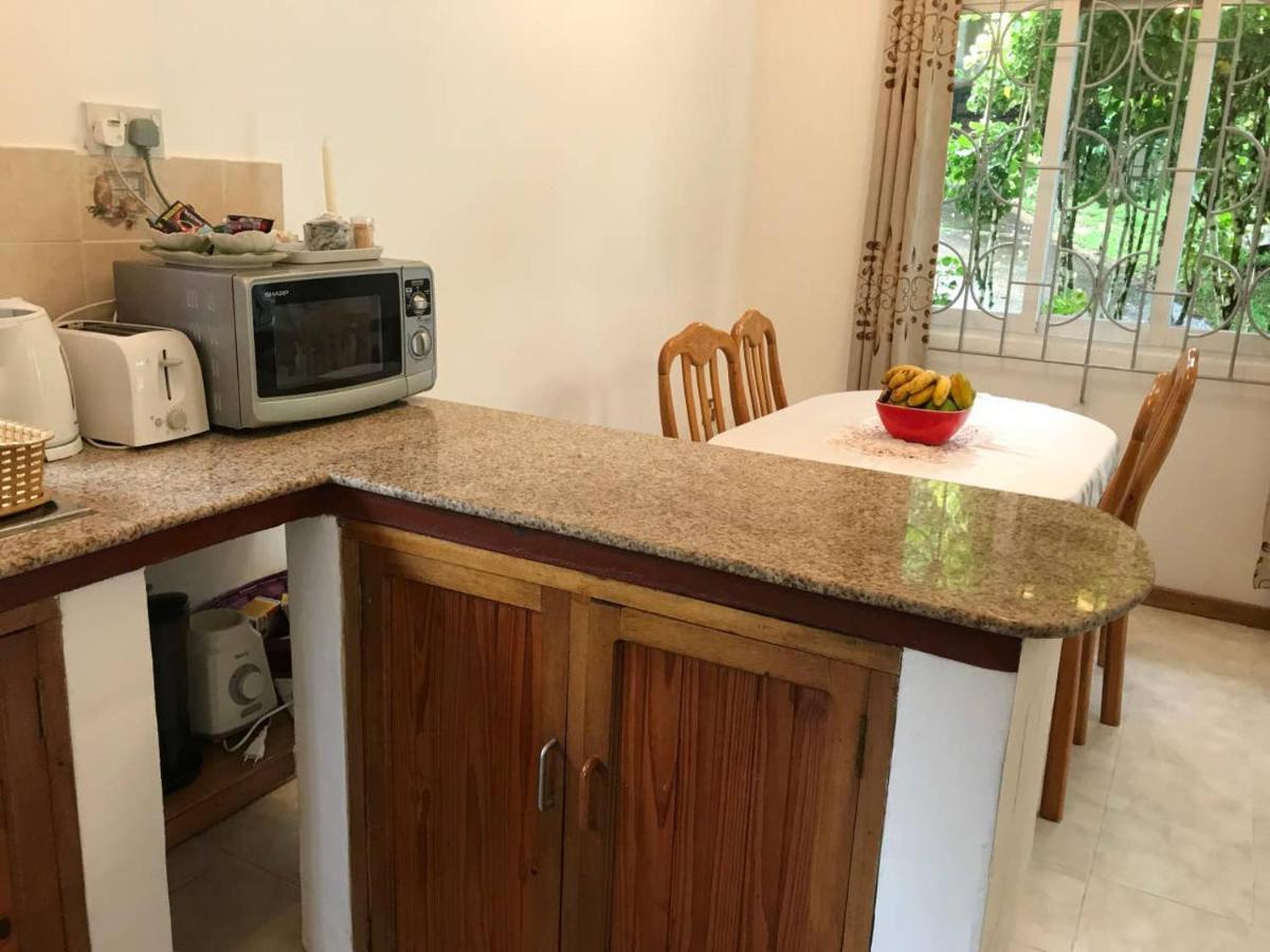 Tropical Garden Self Catering Villa Victoria Dış mekan fotoğraf